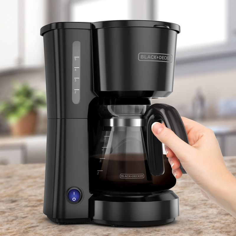 Cafetera Black and Decker Con Capacidad De 5 tazas CM0701B B2B