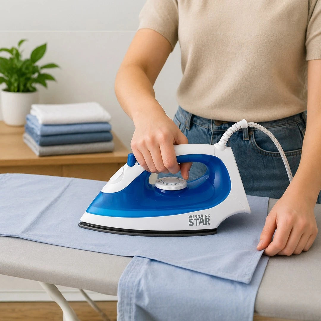Plancha Para Ropa Con Vapor, Base Antiadherente y Control De Temperatura 1000W ST-2026